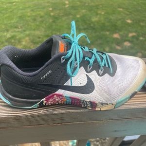 Nike Metcon 2 - Women’s size 8- good condition